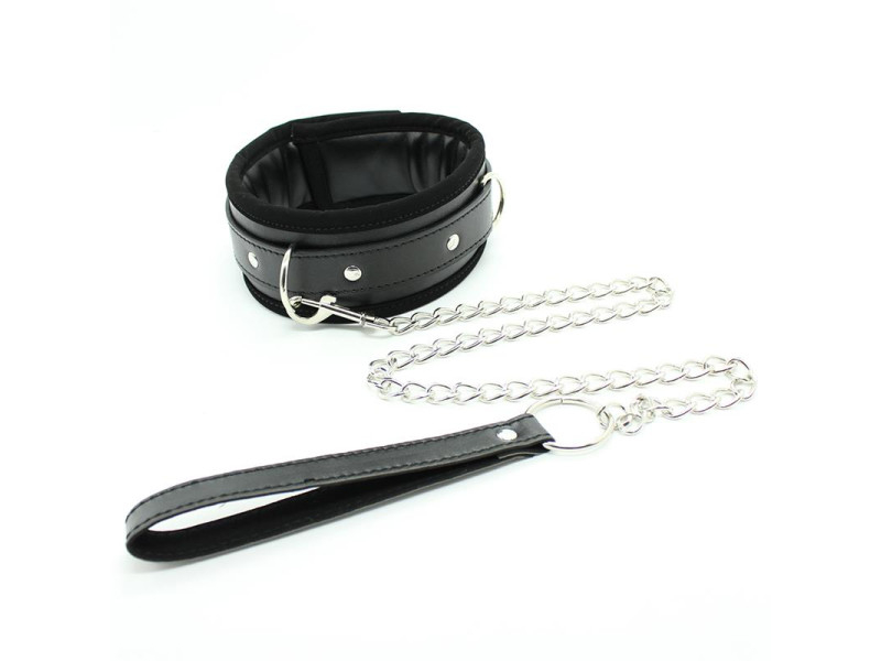 Collar con Correa de Metal e Interior Acolchado Negro