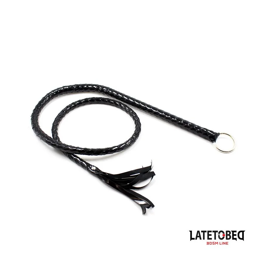 Latigo Negro Brillante 138cm
