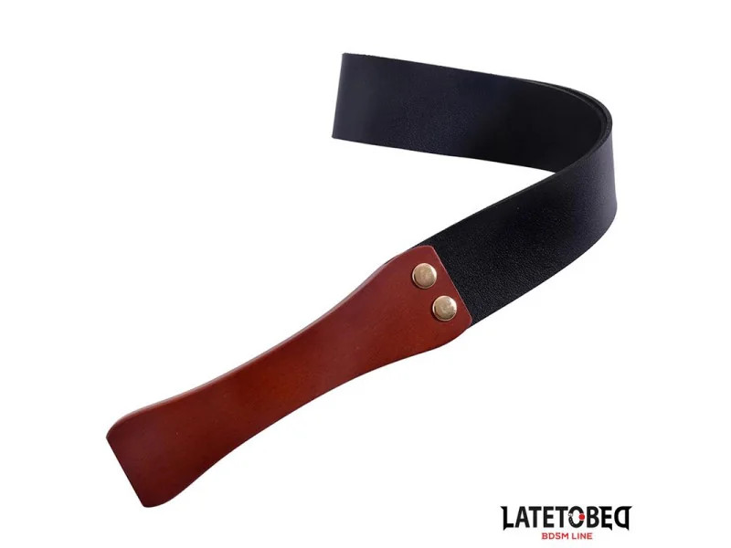 Pala con Mango de Madera 47 cm