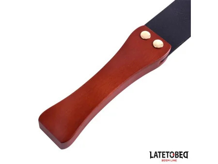 Pala con Mango de Madera 47 cm