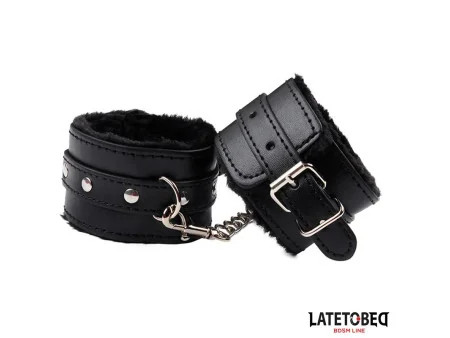 Esposas con Pelo Negro