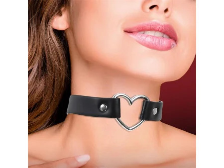Collar con Corazon Tipo Choker Cuero Vegano Talla Unica