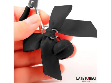 Pinzas para Pezones con Cascabel y Lazos Negros
