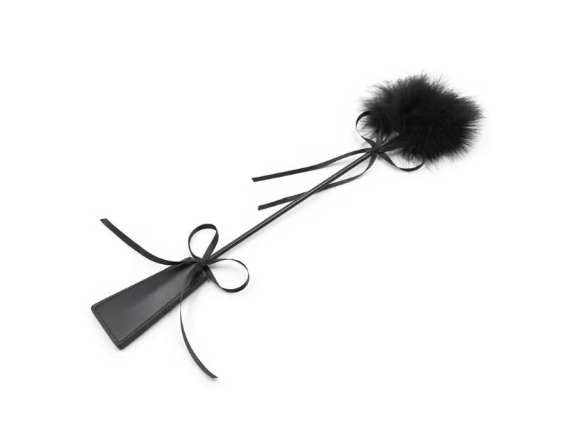 Plumero y Fusta 2 en 1 49 cm Negro