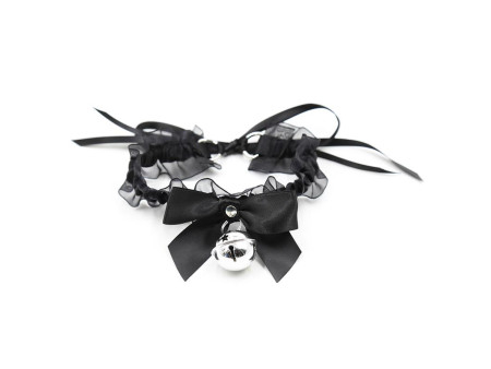 Collar con Lazo, Cascabel y Encaje