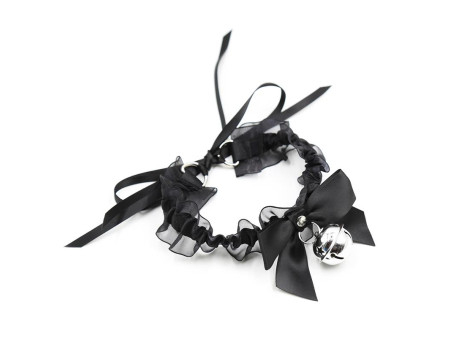Collar con Lazo Cascabel y Encaje