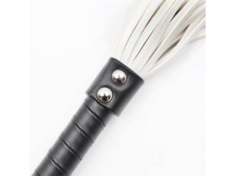 Flogger con Doble Remache 44 cm