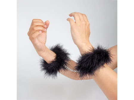 Esposas con Marabu Negro Esposas con Marabu Negro