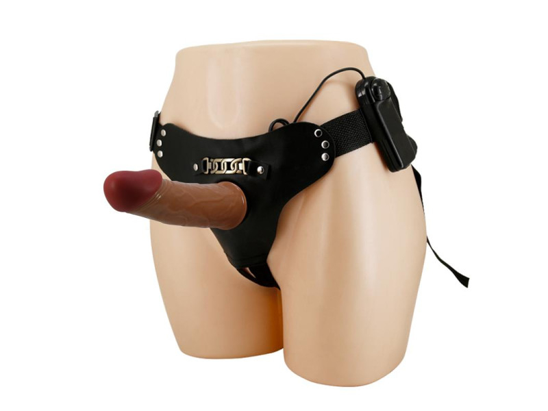 Arnes con Dildo Hueco y Vibracion con Control Remoto Starks