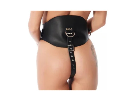 Corset con Dildo de Latex Corset con Dildo de Latex