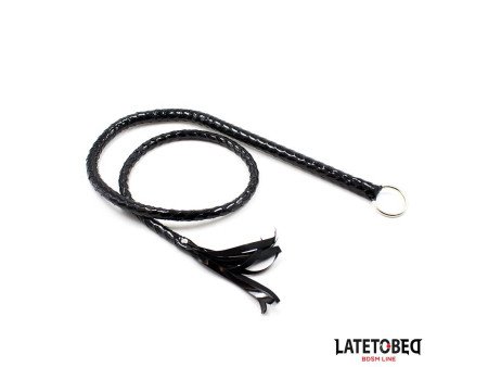Latigo Negro Brillante 138cm