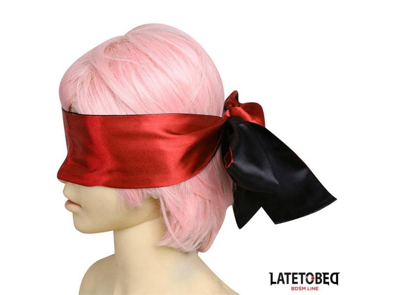 Antifaz de Saten Rojo y Negro