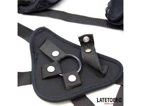 Arnes Strap On Encaje con Anillo Silicona Ajustable