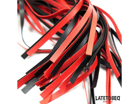 Flogger Rojo y Negro 50cm