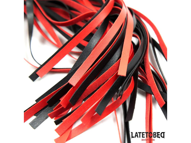 Flogger Rojo y Negro 50cm