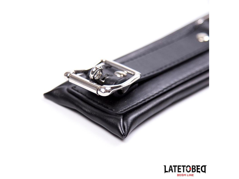 Collar Acolchado Grande con Correa