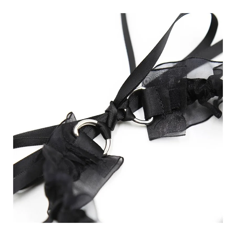 Collar con Lazo Cascabel y Encaje