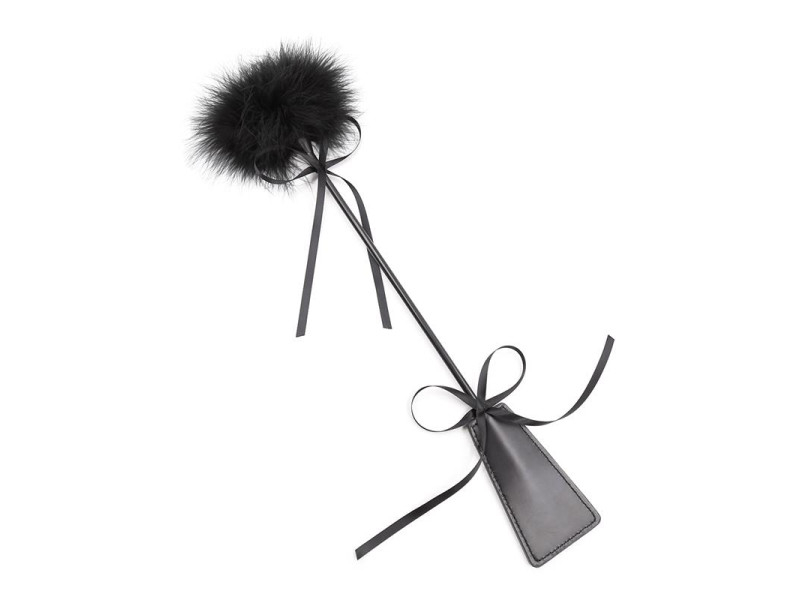 Plumero y Fusta 2 en 1 49 cm Negro