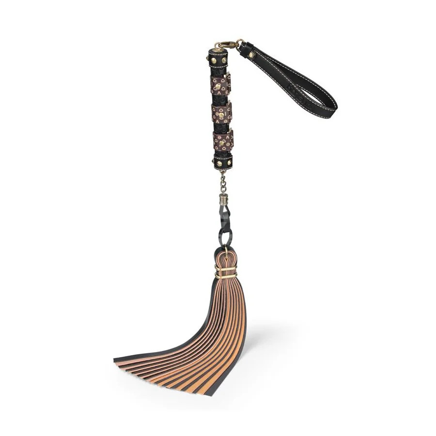 Flogger Rebellion Reign 235