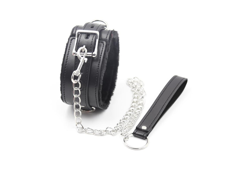 Collar con Correa de Metal Negro